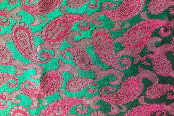 PINK GREEN PAISLEY Seidenjacquard aus Vietnam